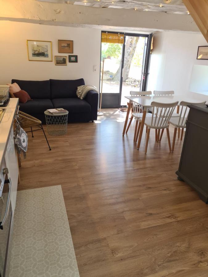 Charmant Logement A La Campagne Gazaupouy Esterno foto