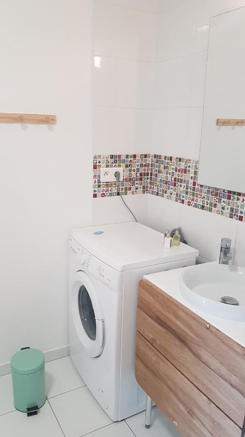 Charmant Logement A La Campagne Gazaupouy Esterno foto